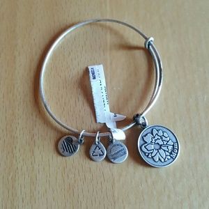Alex &Ani Mom bracelet